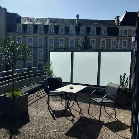Le Carmelite Lägenhet Poitiers Exteriör bild